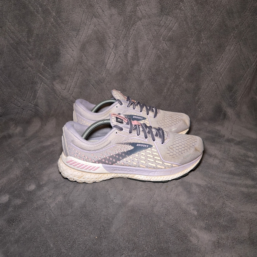 Brooks Adrenaline GTS 21 Running Shoes Womens Sz 8B Athletic Sneakers Trainers.